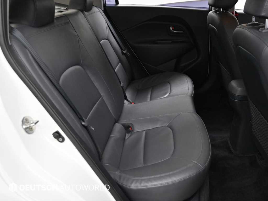 KIA Pride - Vista 12
