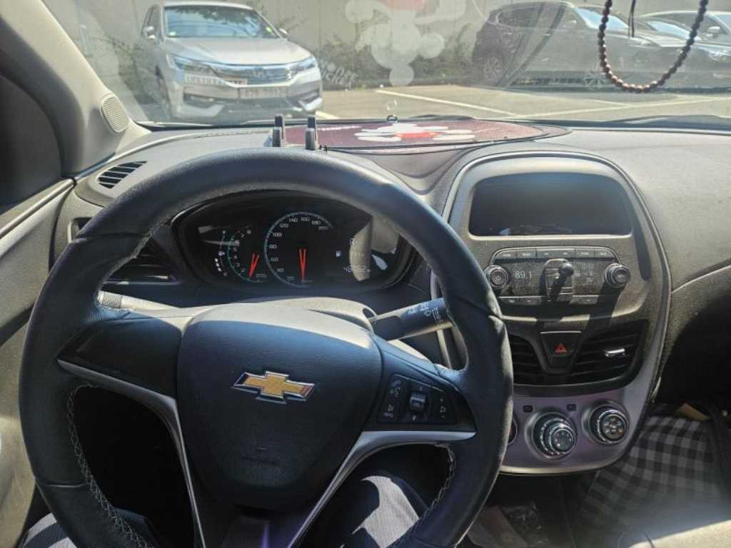 Chevrolet Spark - Vista 10