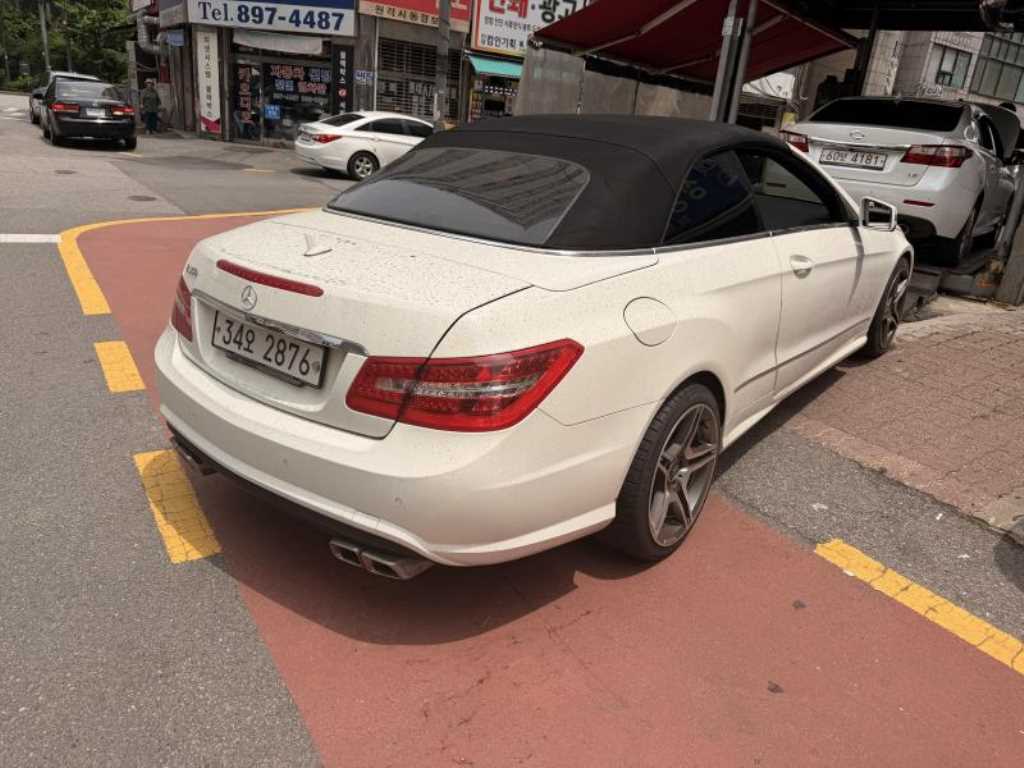 Mercedes Benz E class - Vista 3