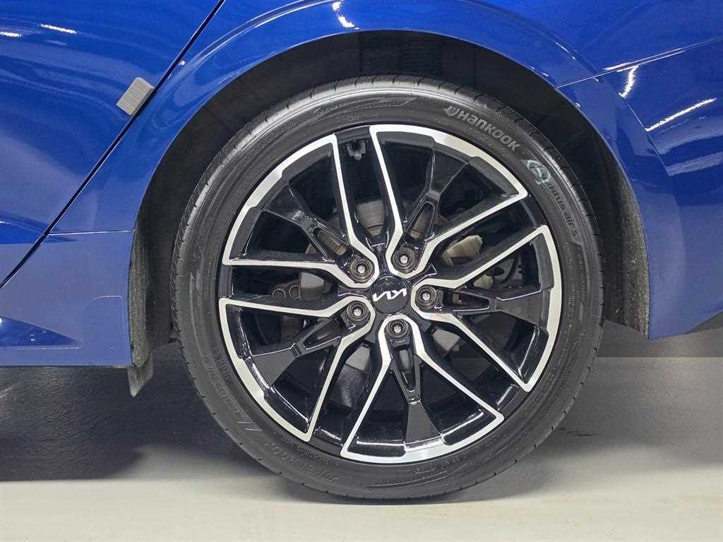 KIA K5 - Vista 5