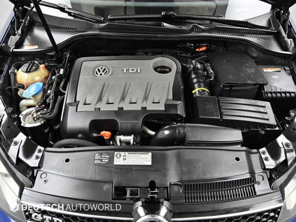 Volkswagen Golf - Vista 6