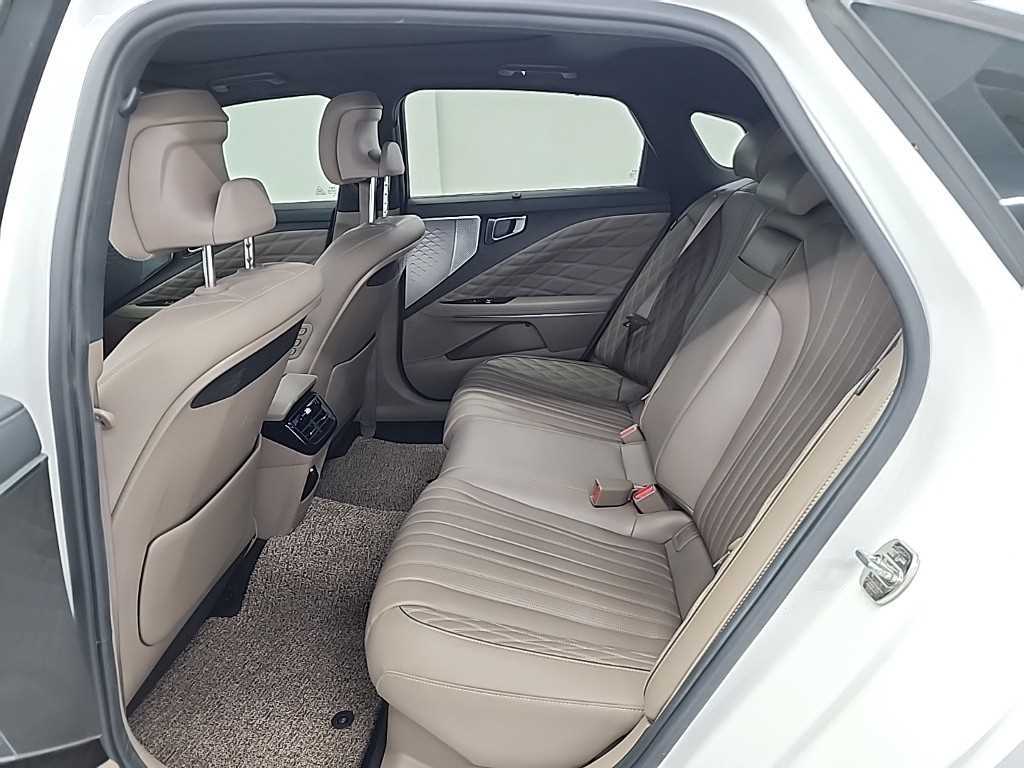 KIA K8 - Vista 12