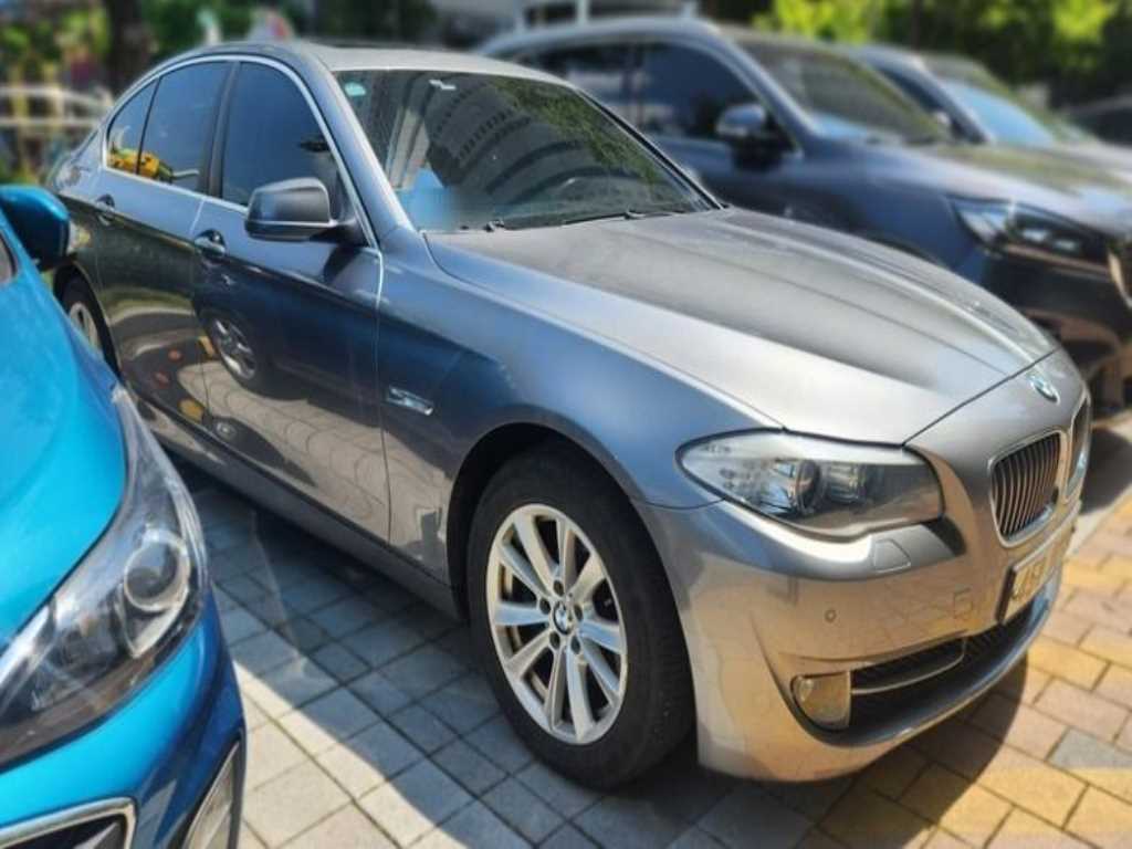 BMW 5 Series - Vista 3