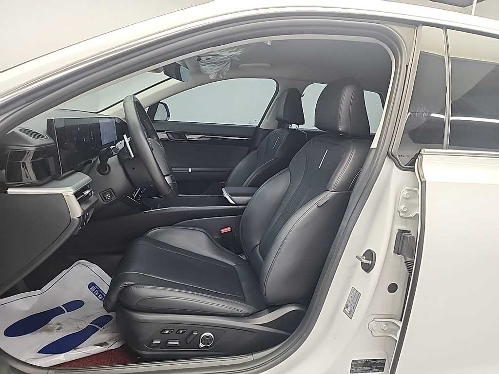 HYUNDAI Grandeur - Vista 11