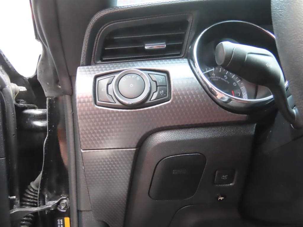 Ford Mustang - Vista 12