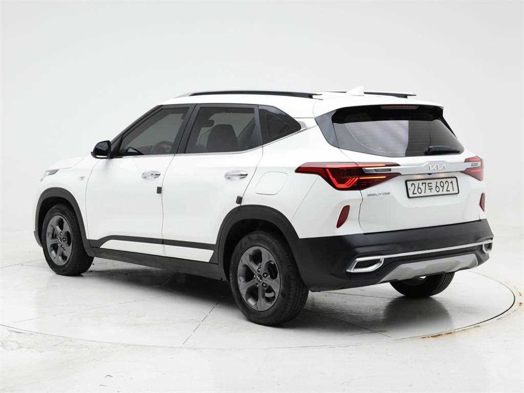 KIA Seltos - Vista 4