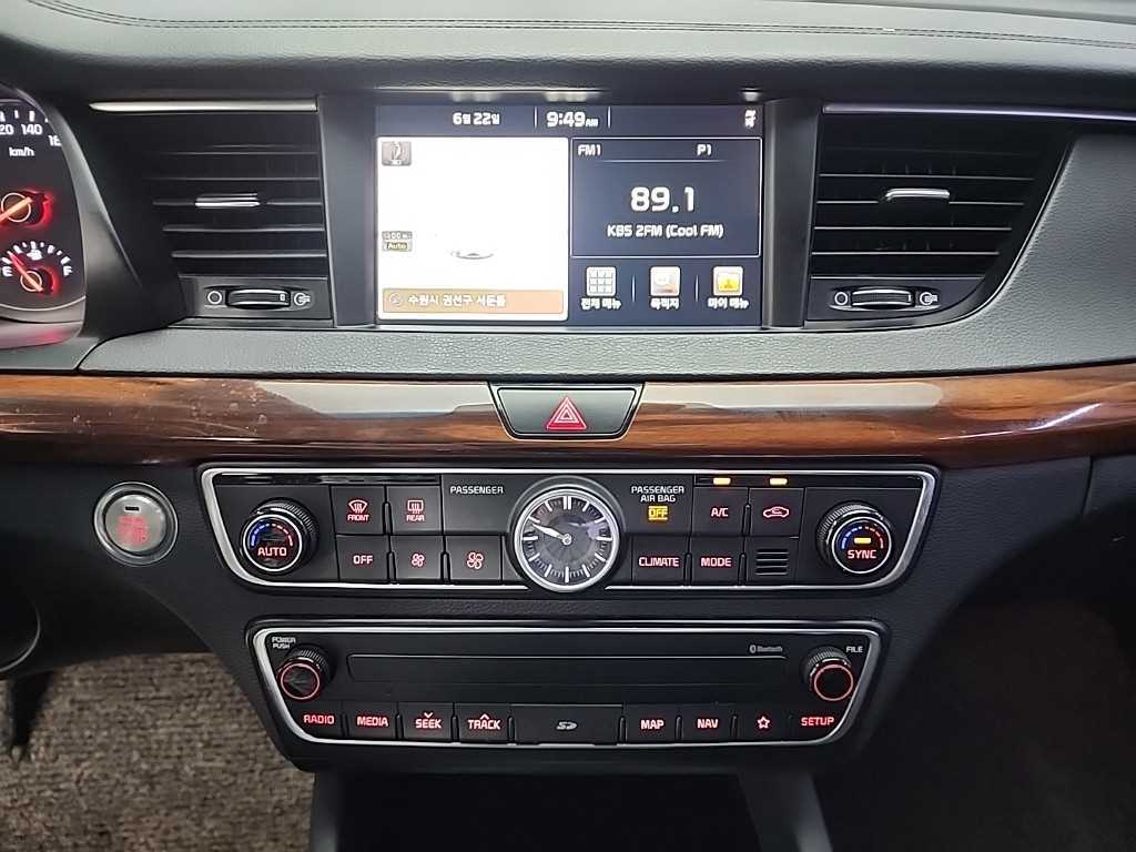 KIA K7 - Vista 10