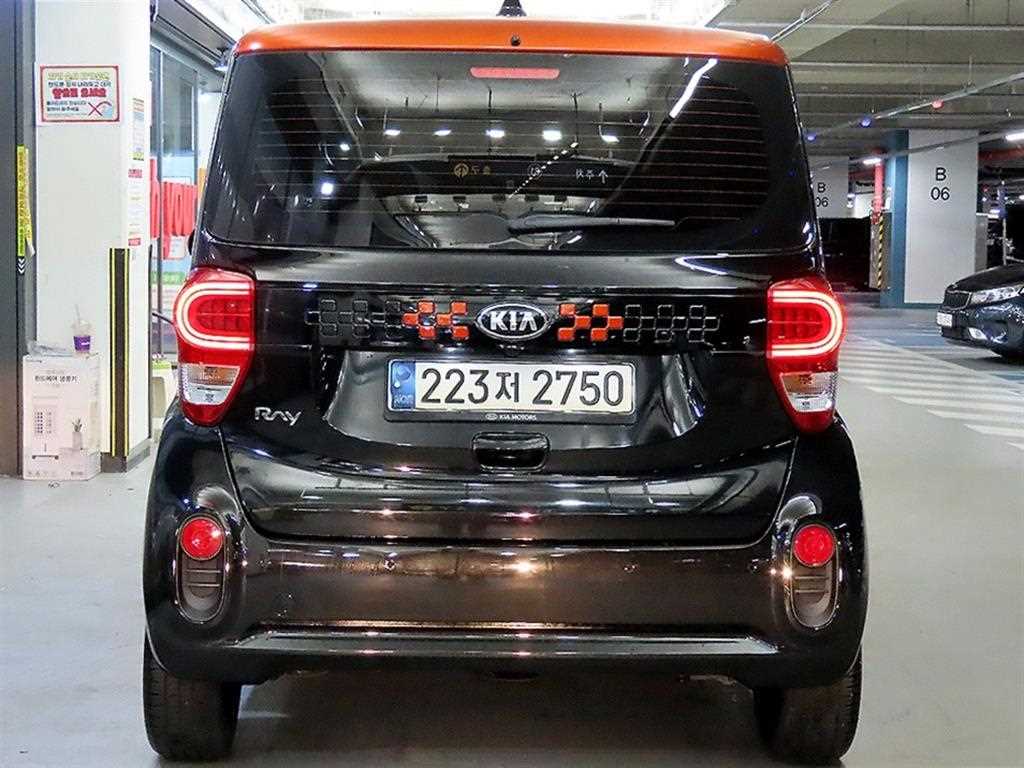 KIA Ray - Vista 5