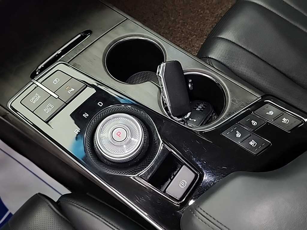 KIA K8 - Vista 8