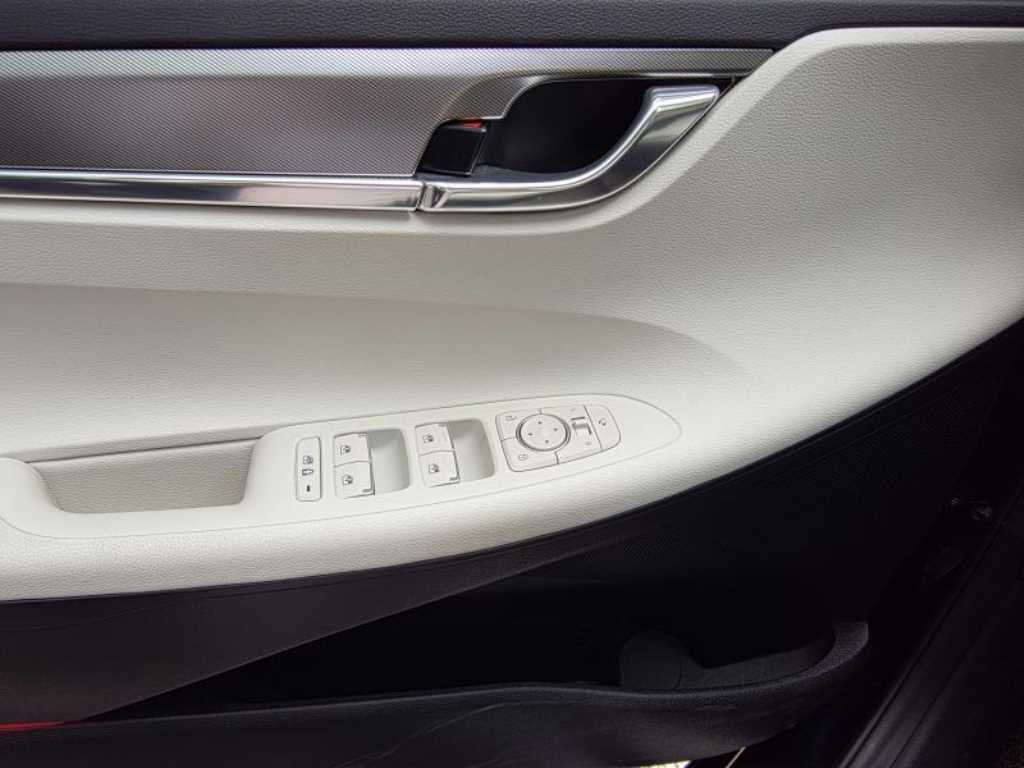 HYUNDAI Grandeur - Vista 12