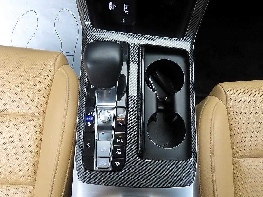 KIA K7 - Vista 10