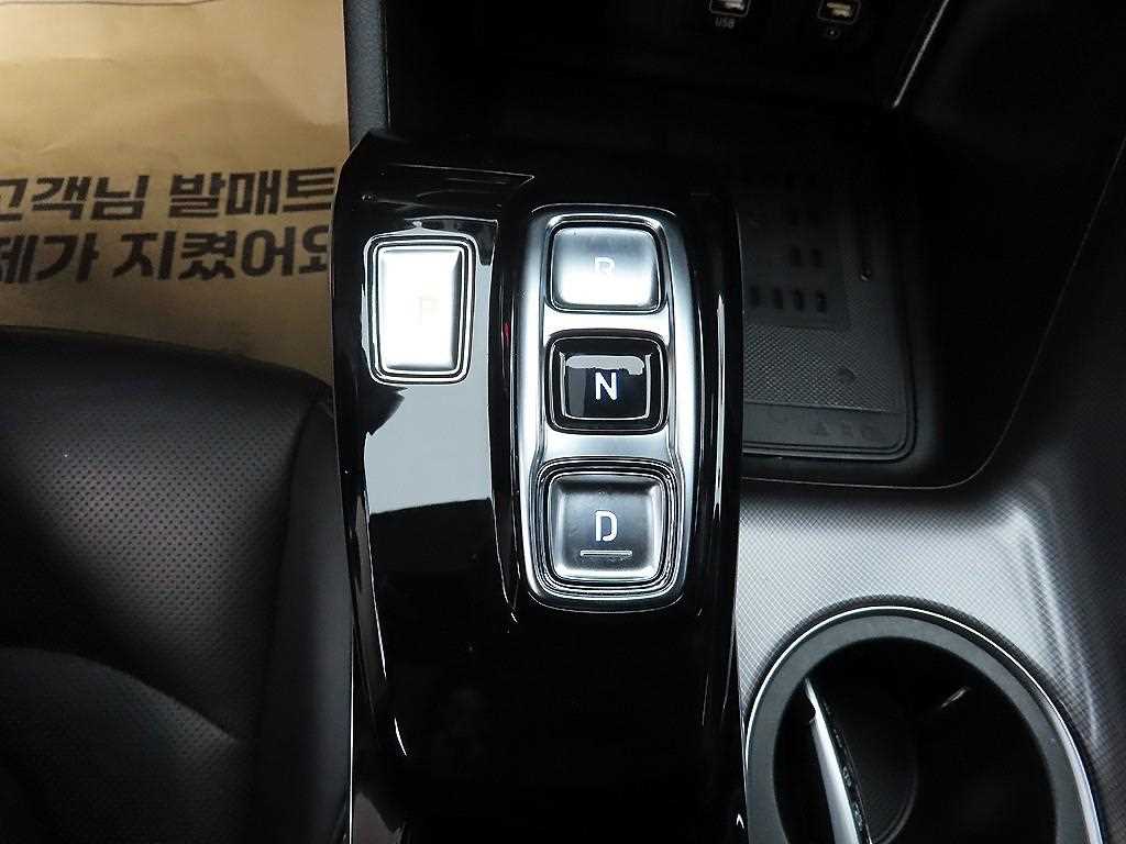 HYUNDAI Sonata - Vista 10