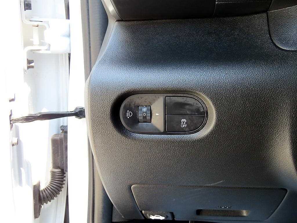 HYUNDAI Casper - Vista 11