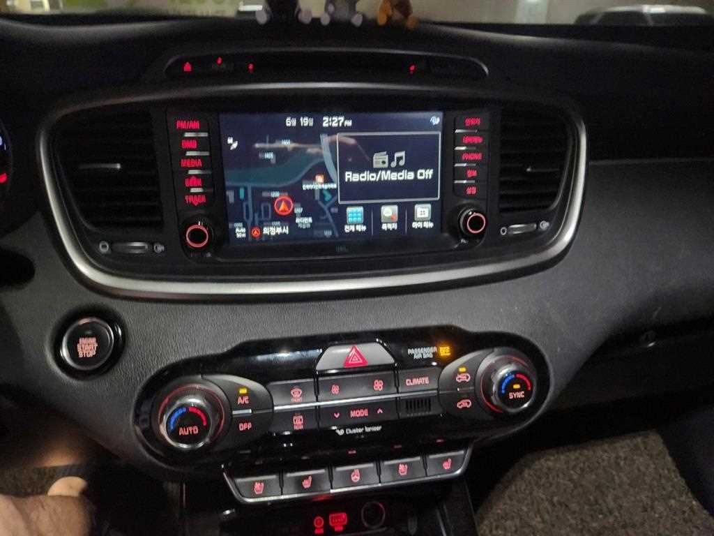 KIA Sorento 2015 Gris - Importación desde Corea - HF Imports Iquique - Foto 14