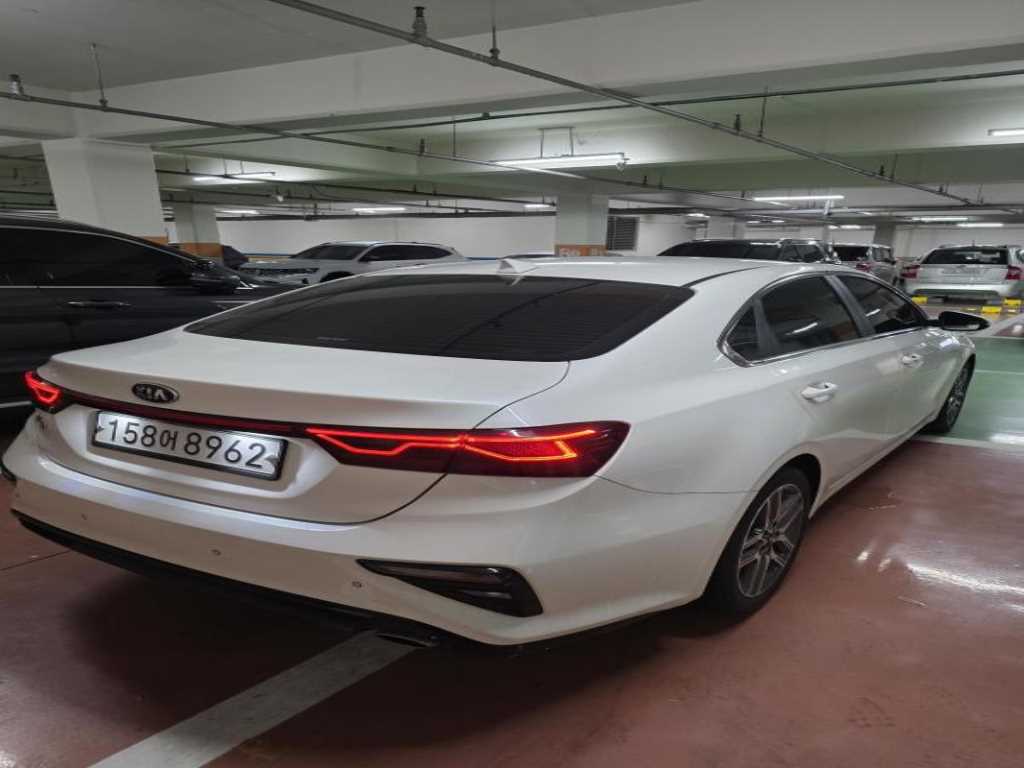 KIA K3 - Vista 4