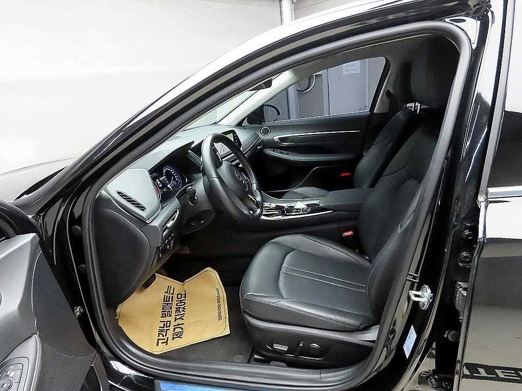 HYUNDAI Sonata - Vista 5
