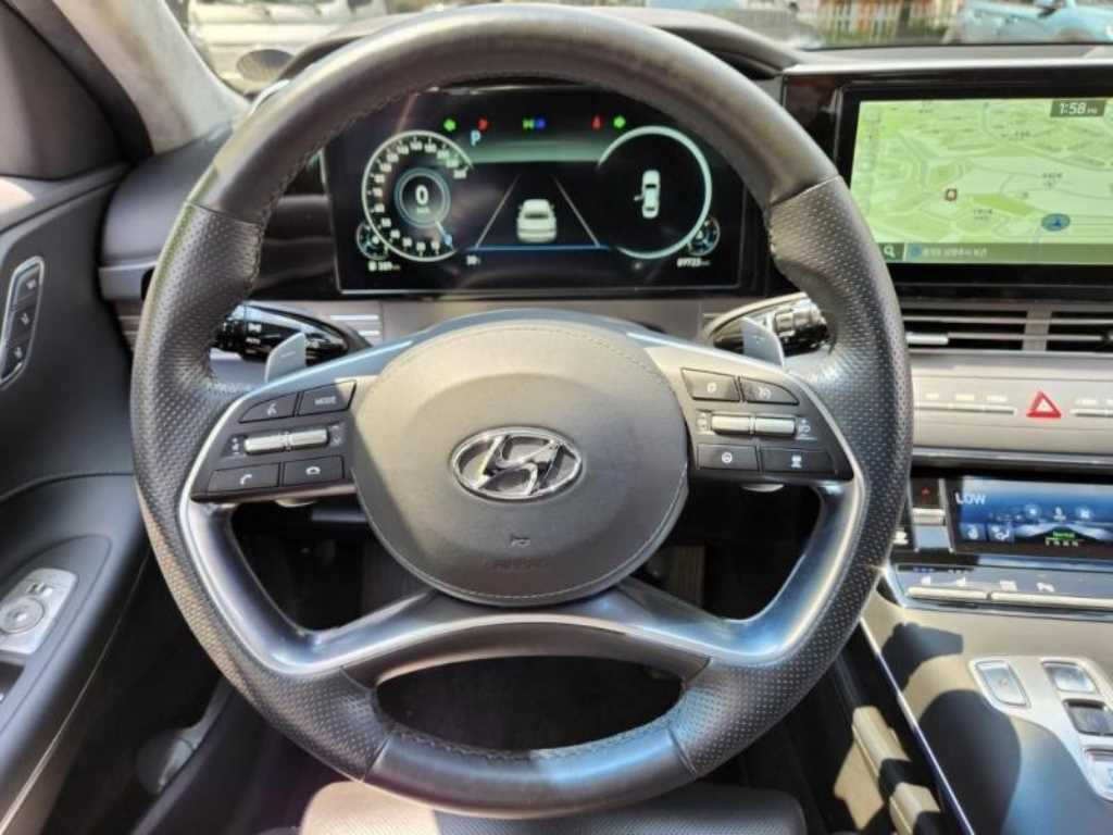 HYUNDAI Grandeur - Vista 4