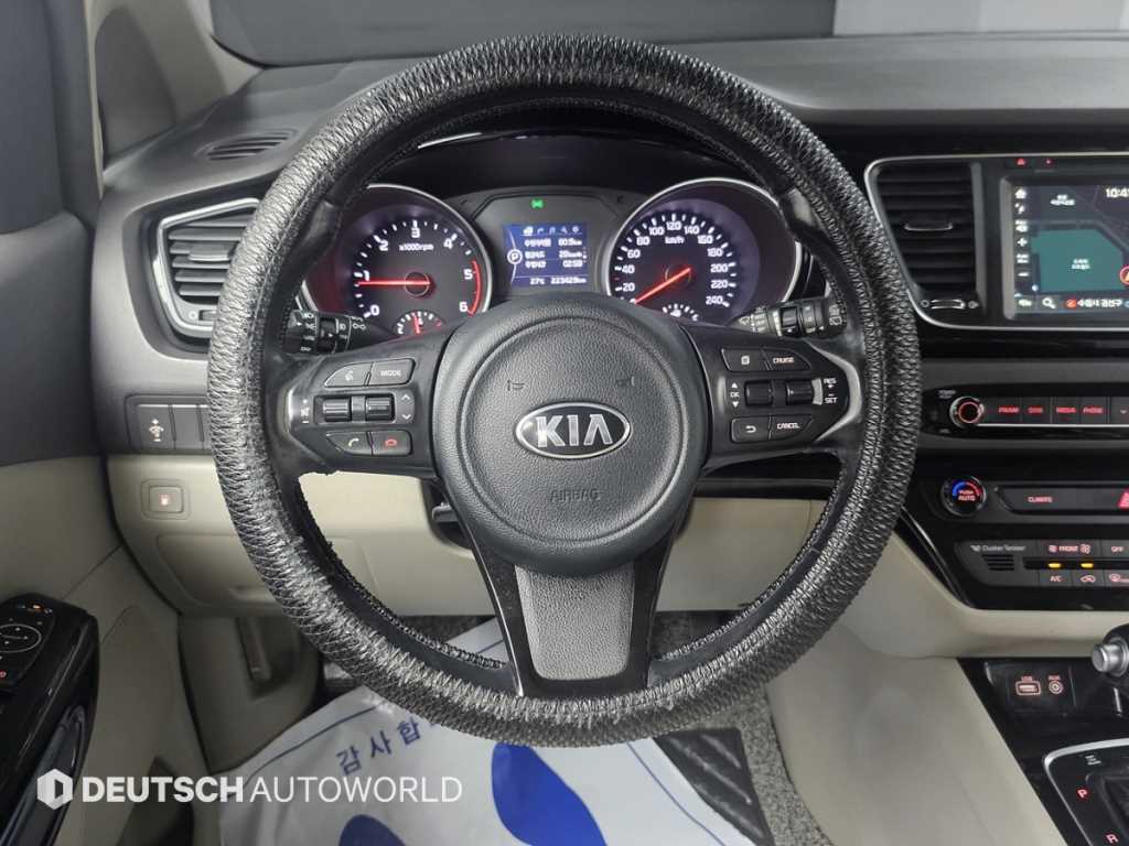 KIA Carnival 2015 Negro - Importación desde Corea - HF Imports Iquique - Foto 13