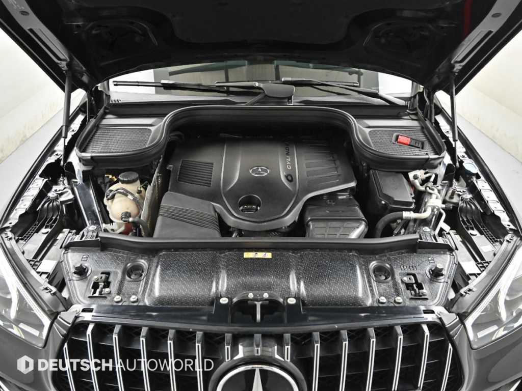 Mercedes Benz GLE Class - Vista 6