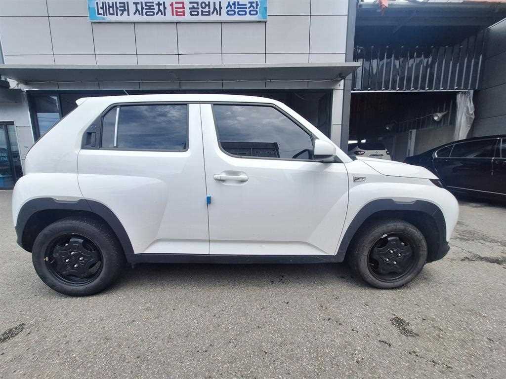 HYUNDAI Casper - Vista 5