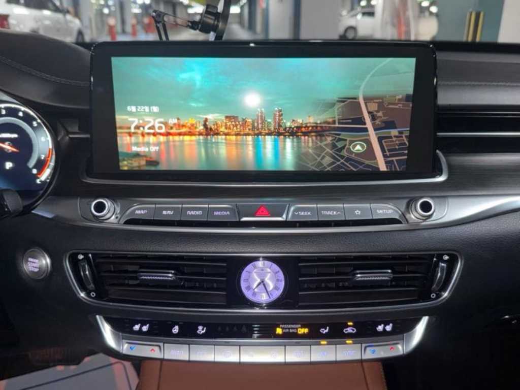 KIA K9 - Vista 9