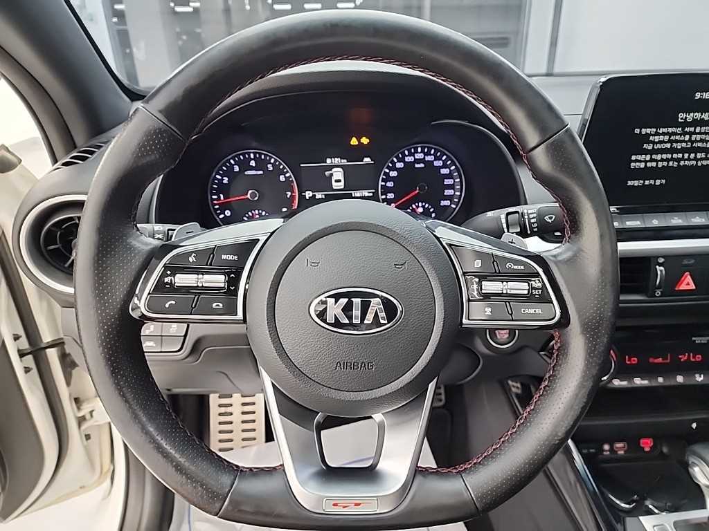 KIA K3 - Vista 9