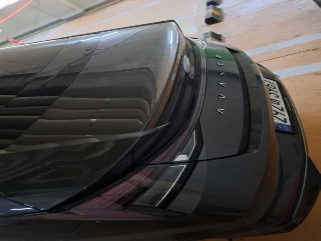 HYUNDAI Avante - Vista 2