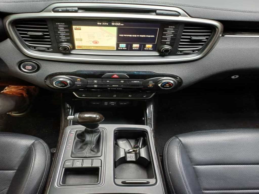 KIA Sorento - Vista 5