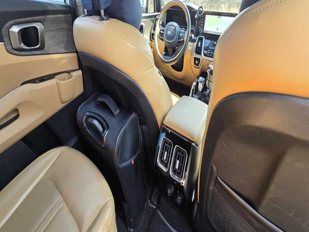 KIA Sorento - Vista 12
