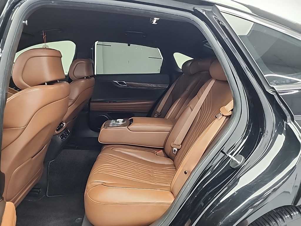 Genesis G80 - Vista 12