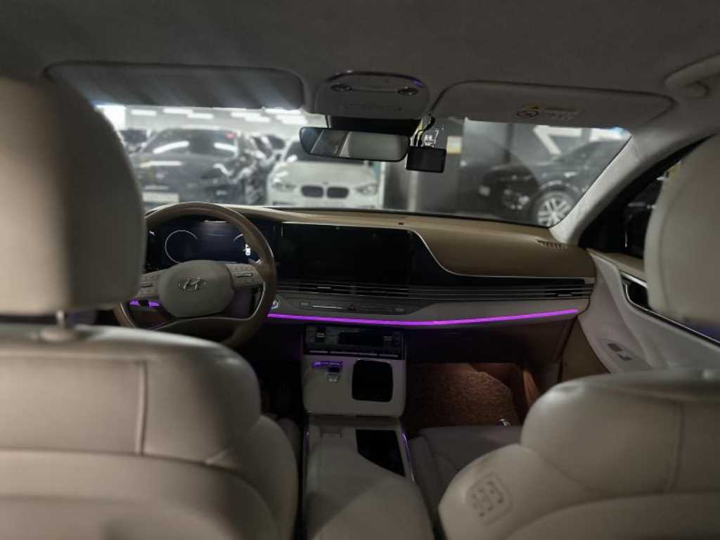HYUNDAI Grandeur - Vista 6