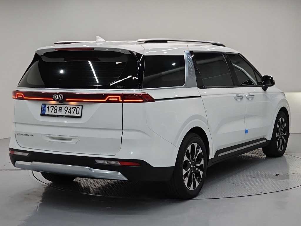 KIA Carnival - Vista 4