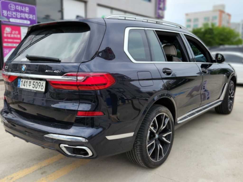 BMW X7 - Vista 6