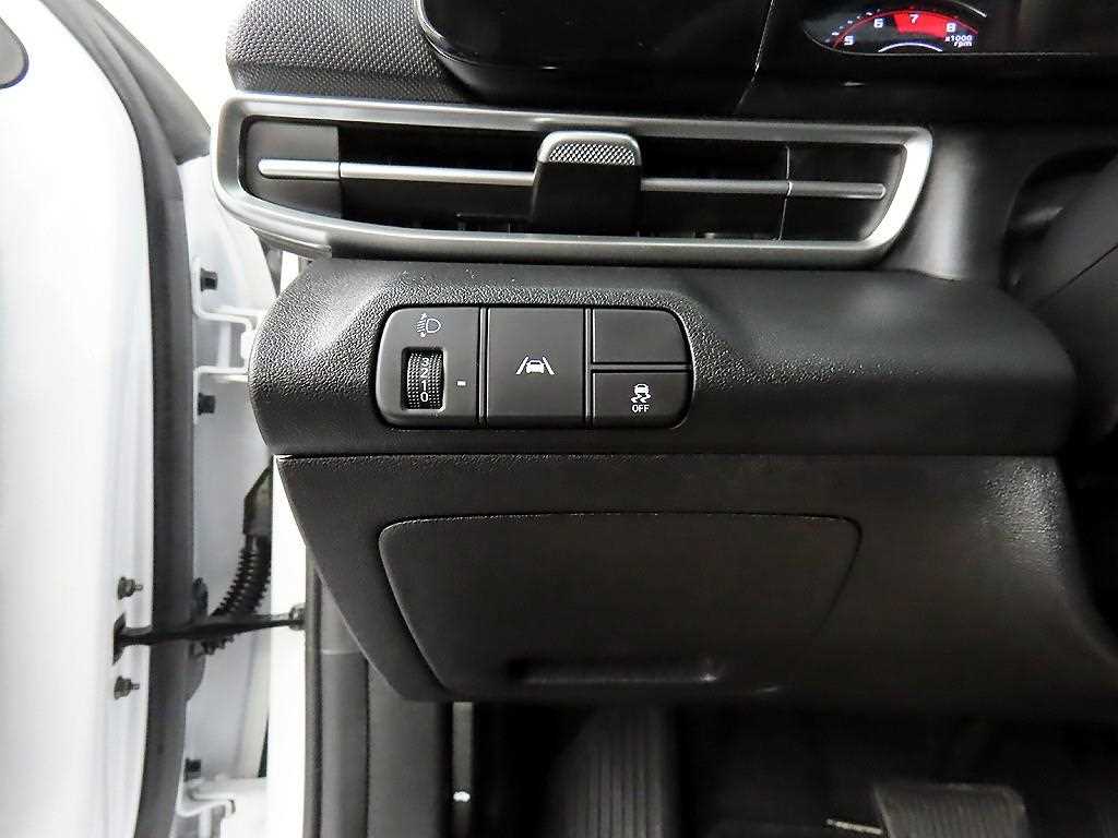 HYUNDAI Avante - Vista 12
