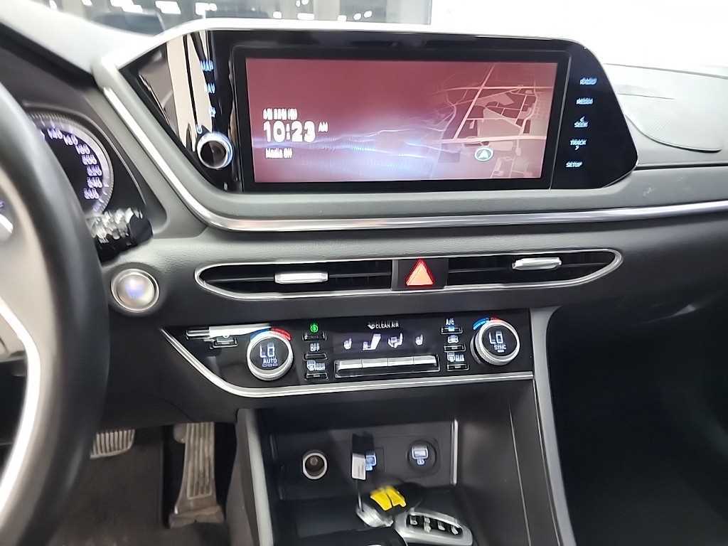 HYUNDAI Sonata - Vista 10