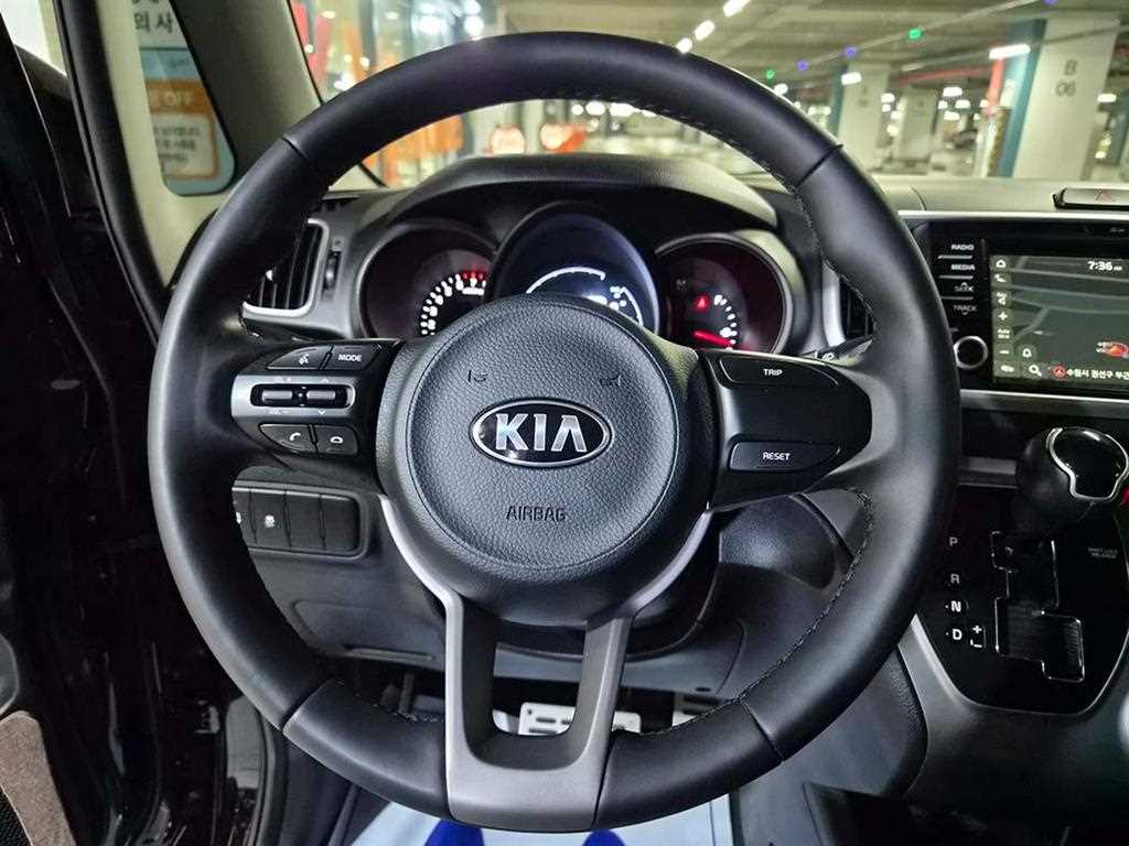 KIA Ray - Vista 8