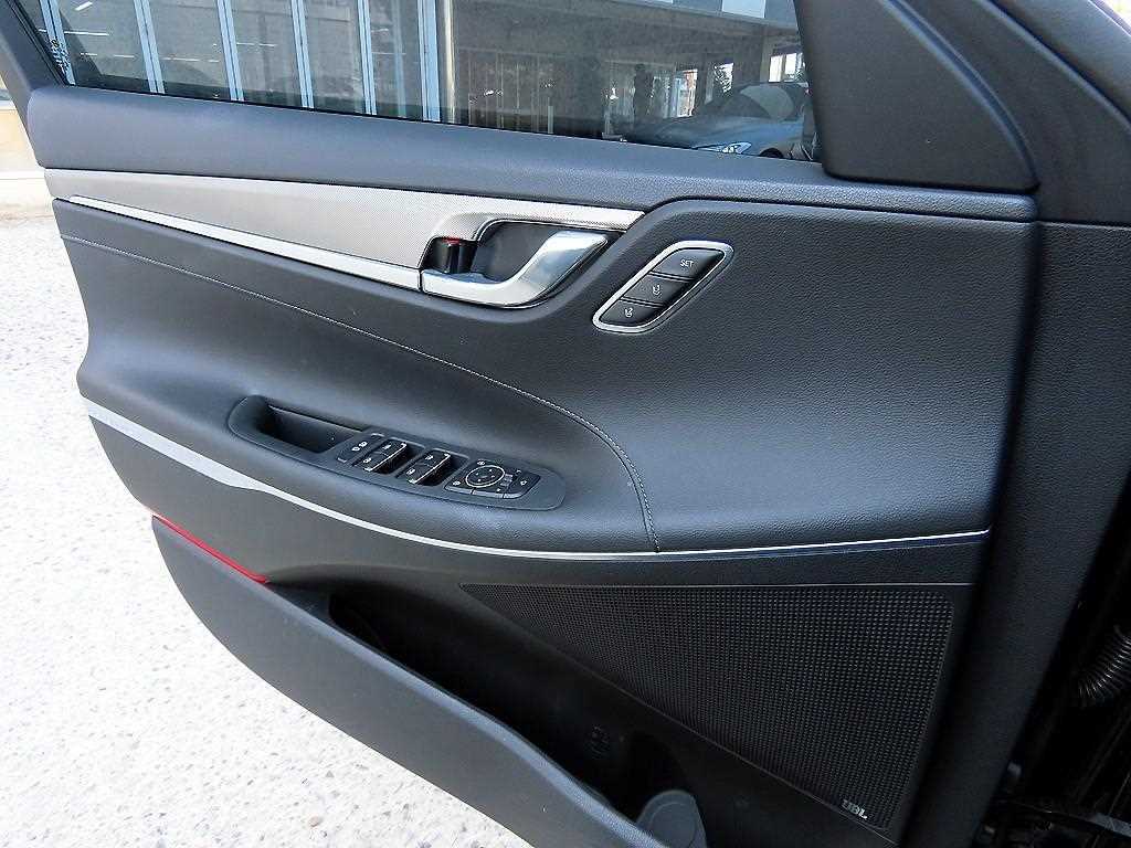 HYUNDAI Grandeur - Vista 11