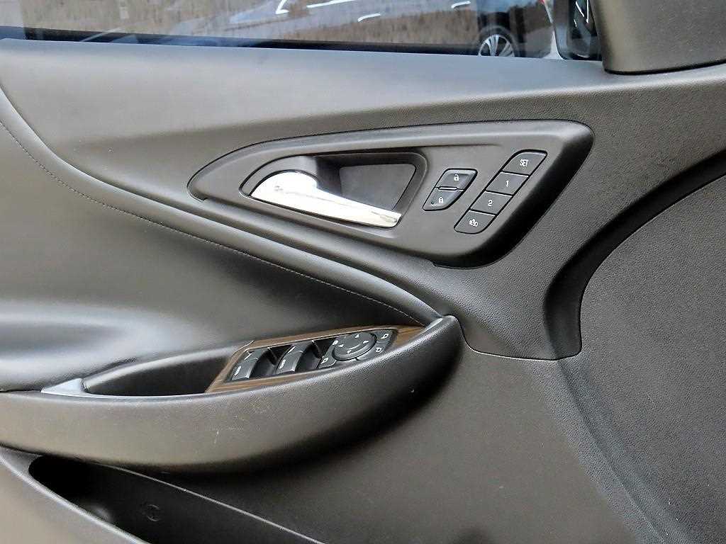 Chevrolet Malibu - Vista 11