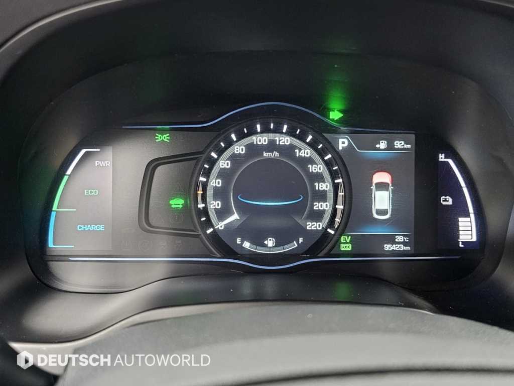 HYUNDAI Ioniq - Vista 8