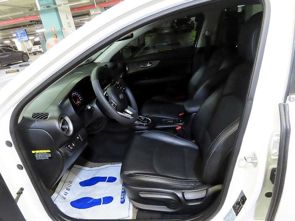 KIA K3 - Vista 6