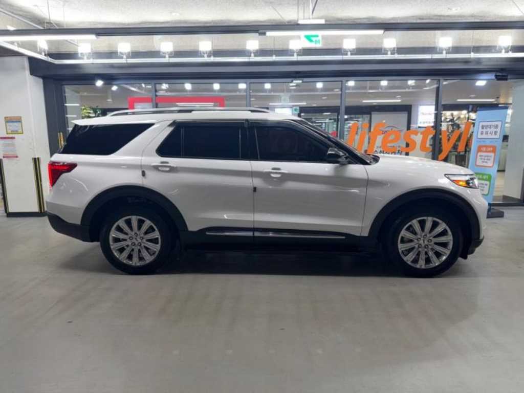 Ford Explorer - Vista 3
