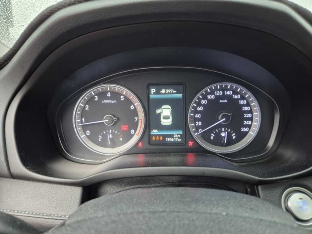 HYUNDAI Grandeur - Vista 8