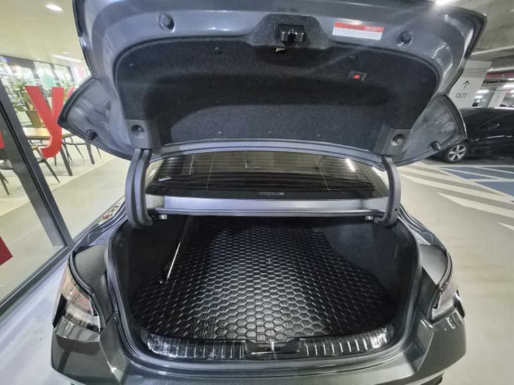 HYUNDAI Avante - Vista 6