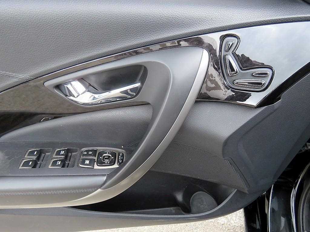 HYUNDAI Grandeur - Vista 9