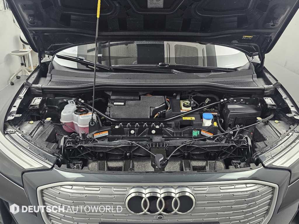 Audi Q4 - Vista 6
