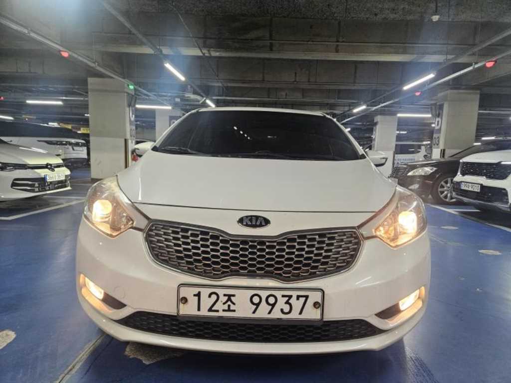 KIA K3 2012 Blanco - Importación desde Corea - HF Imports Iquique - Foto 1