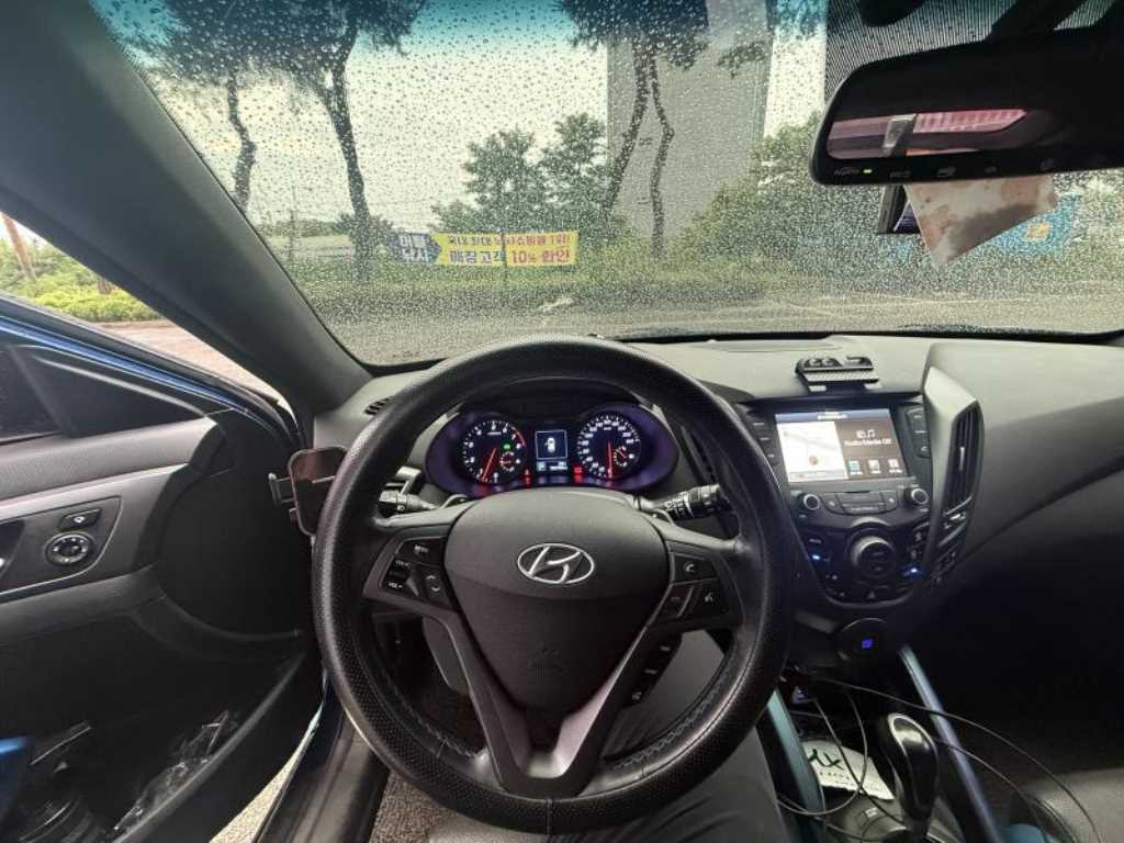 HYUNDAI Veloster - Vista 9