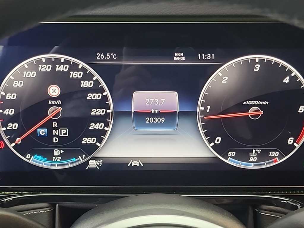 Mercedes Benz G Class (G Wagen) - Vista 6