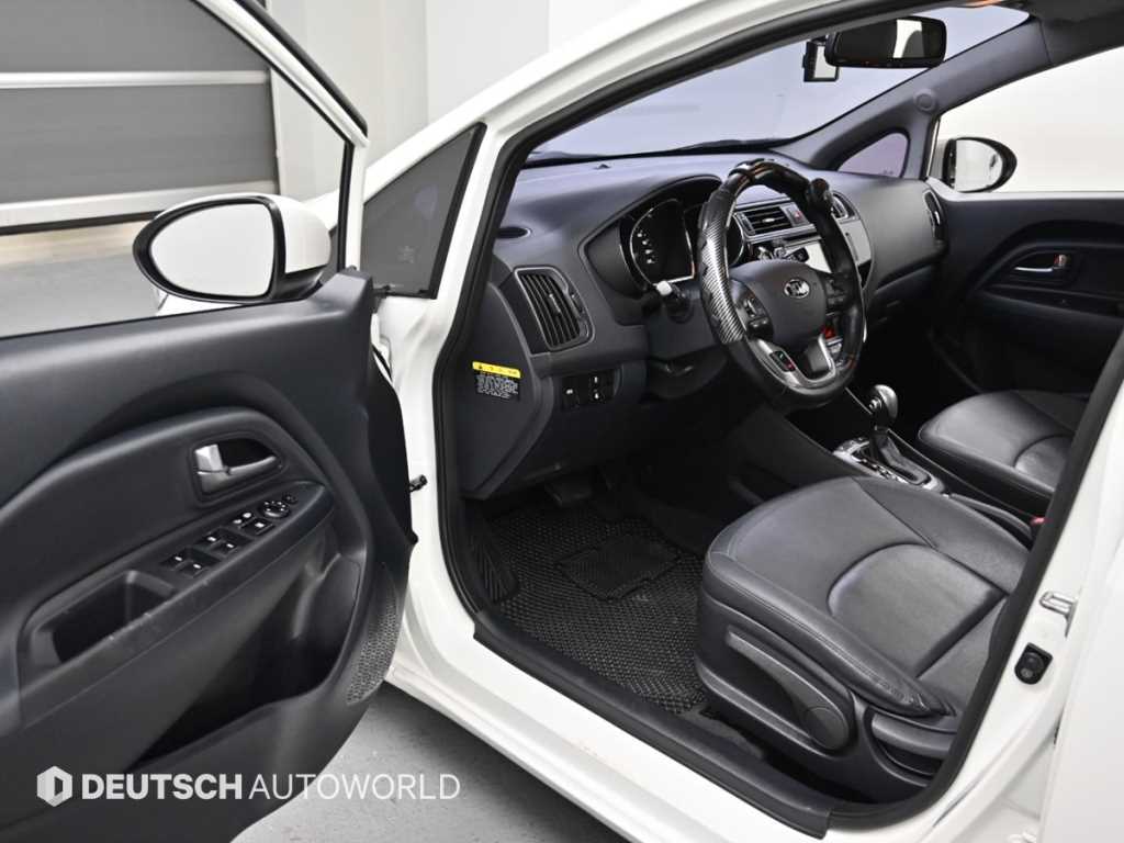 KIA Pride - Vista 11