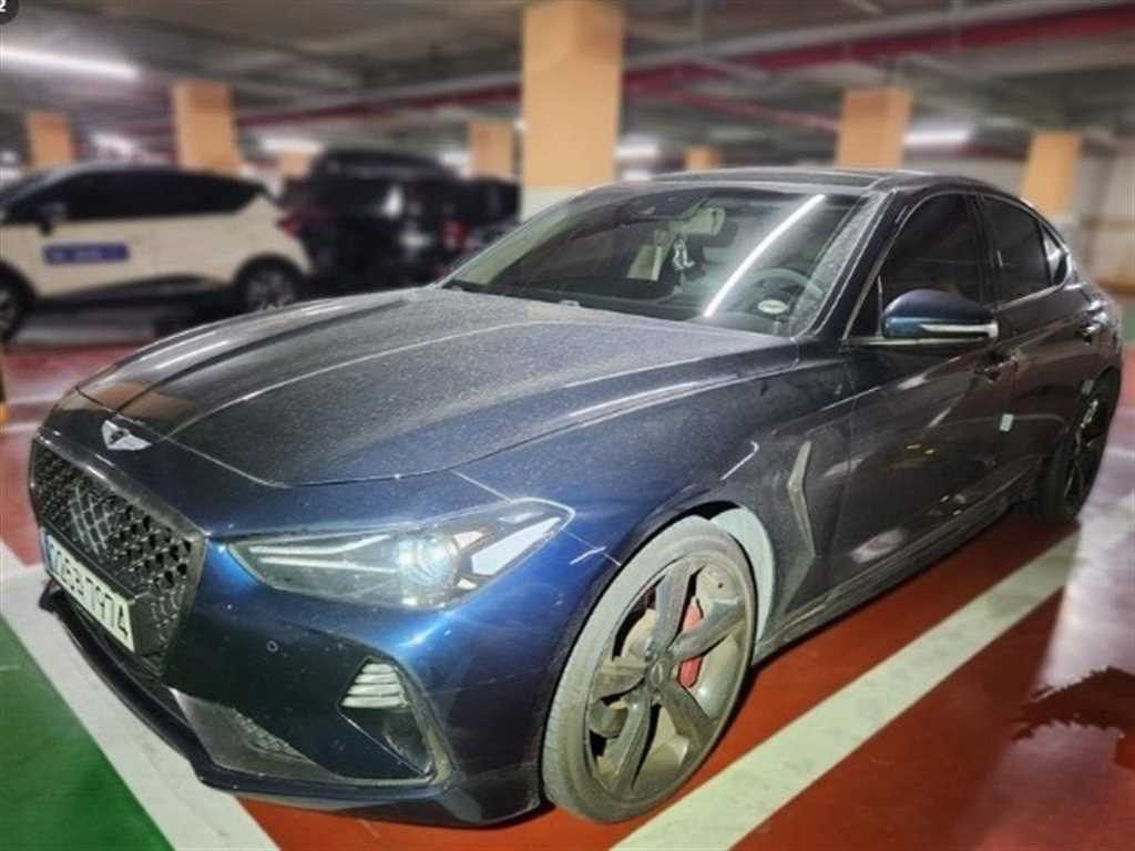 Genesis G70 - Vista 3